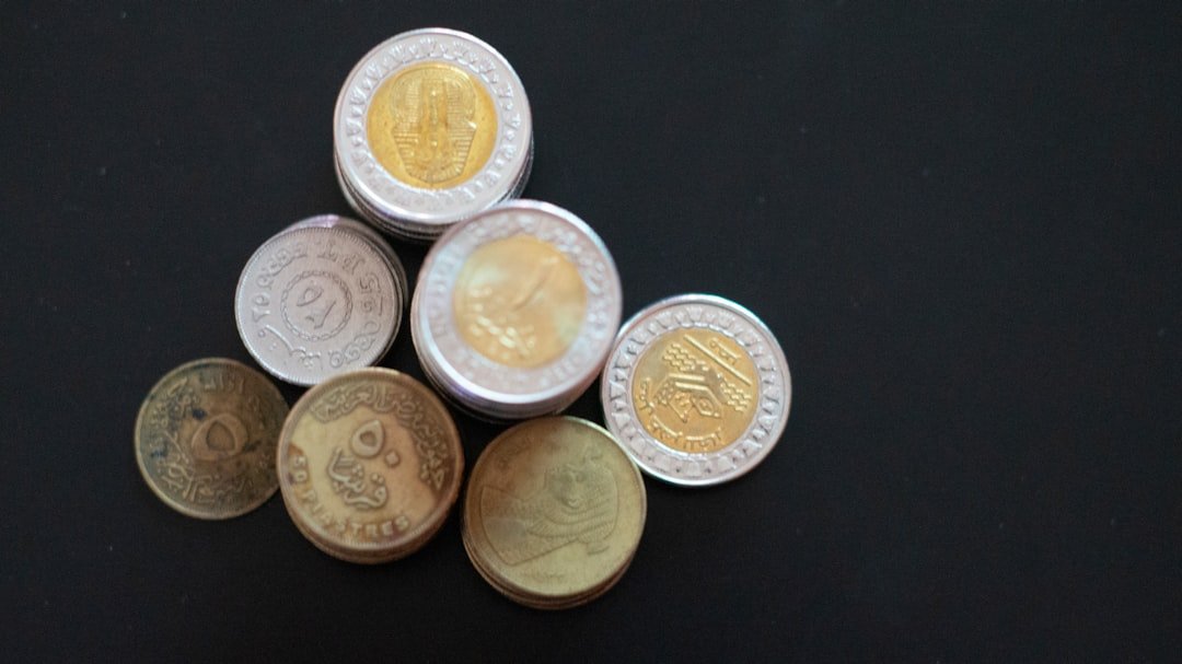 silver and gold round coins